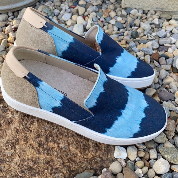 Lucky Brand Sneakers! Size 7.5! - Picture 6 of 10